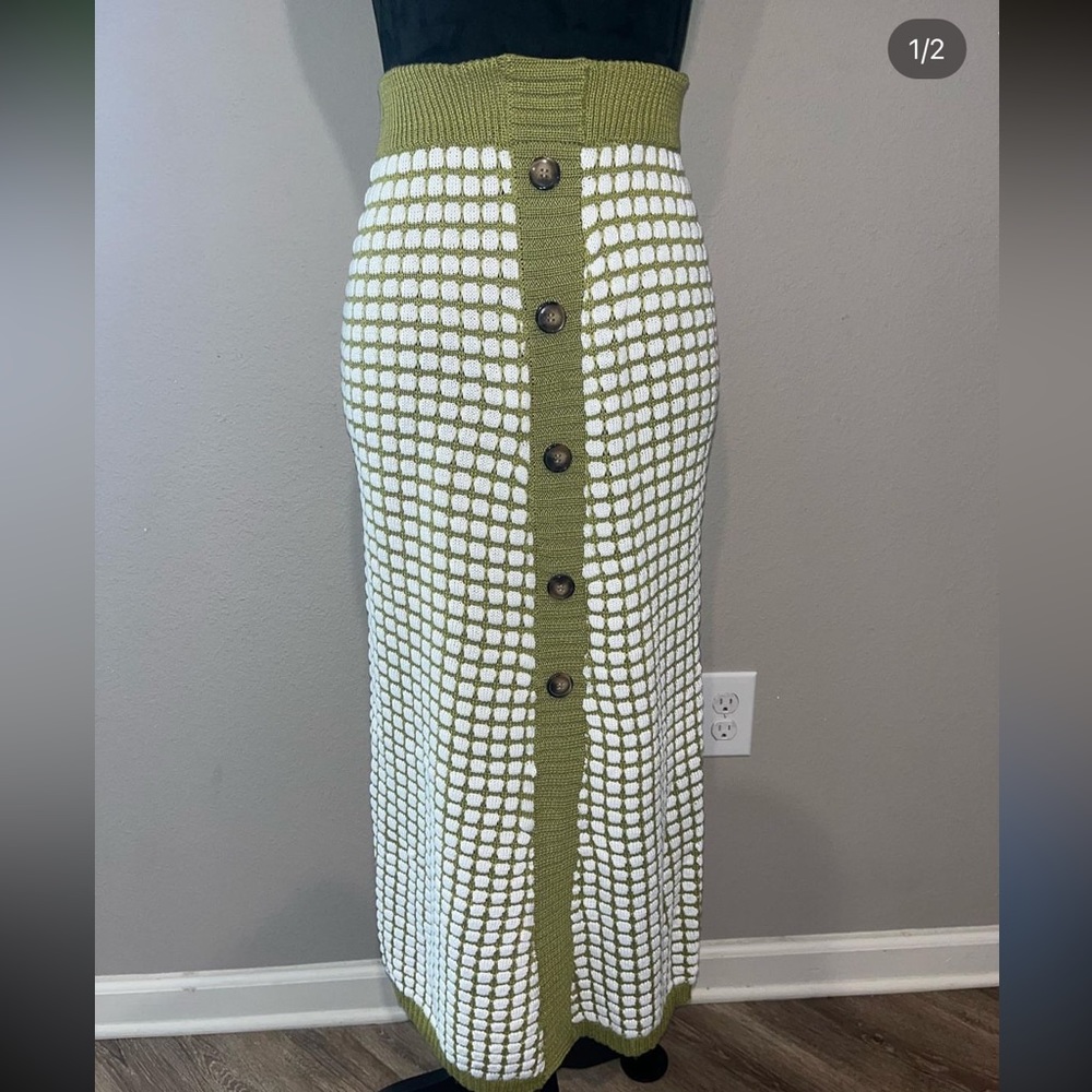 Knit Button Skirt